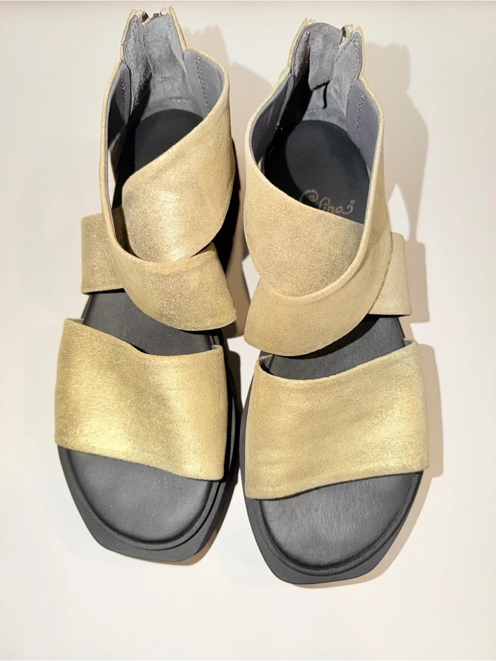 Lofina Gold Leather Platform With A Zipper Sandal, Sz 39